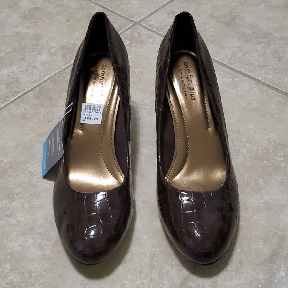 Comfort Plus by Predictions patent leather heel 12